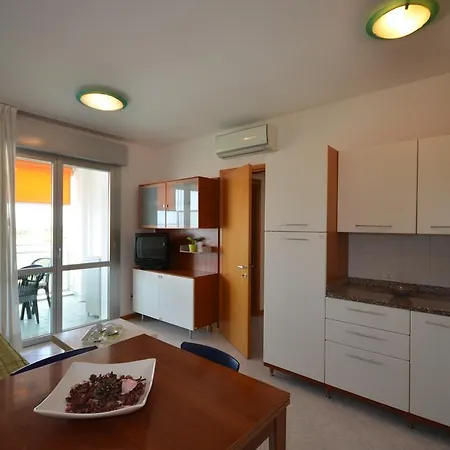Torre Del Sole Μπιμπιόνε
